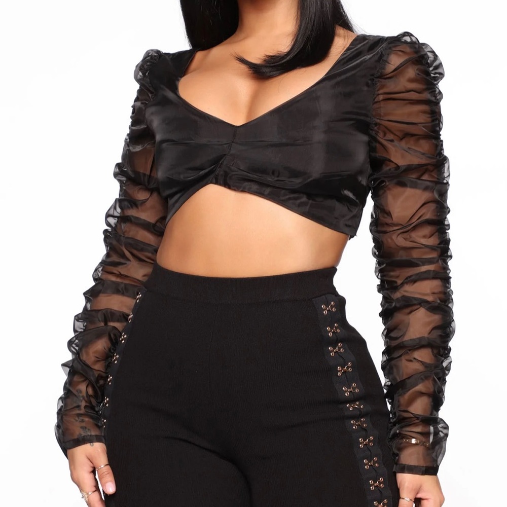 Only Fools Ruche in Crop Top